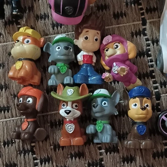 Paw Patrol Toys 27 Piece Set - Picture 2 of 16